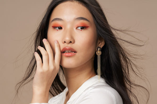 Boucles d'oreilles pendantes : Comment les choisir selon votre style ?