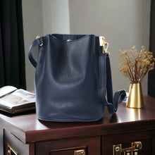 Sac en seau Céline - Noir Sac à main Signé L