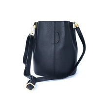 Sac en seau Céline - Noir Sac à main Signé L Noir